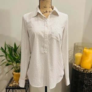 White and black tunic blouse